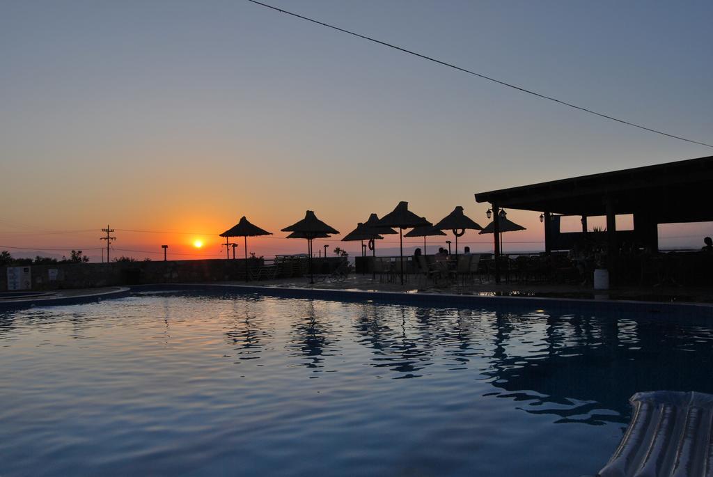Ocean Heights View Hotel Anissaras Bagian luar foto