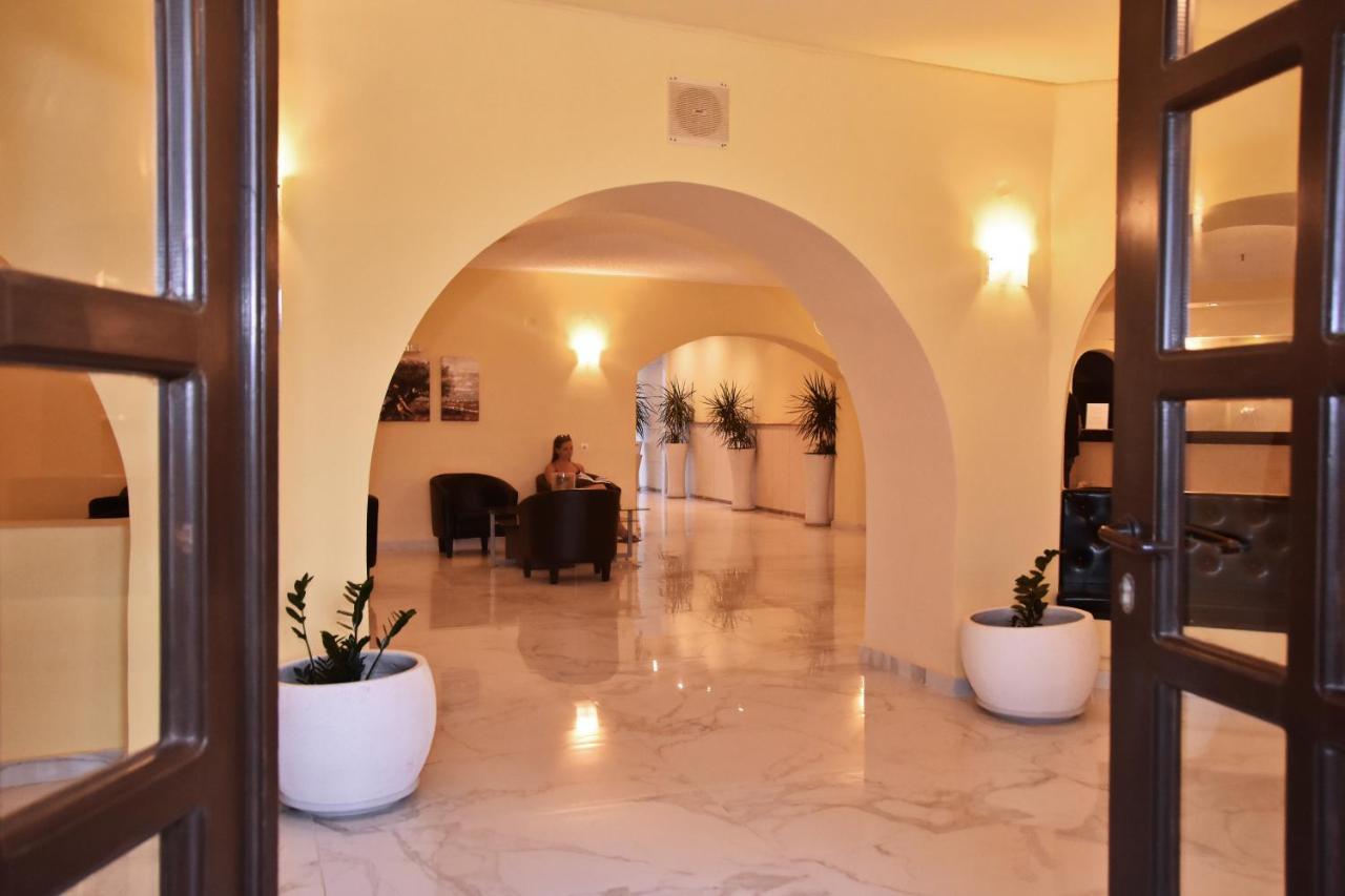 Ocean Heights View Hotel Anissaras Bagian luar foto